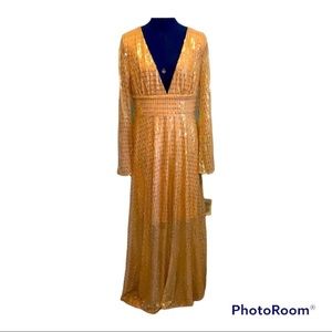 Medium formal dress perfect for prom or Mardi Gras ball